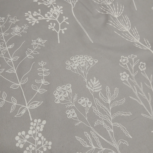 Chic Floral Gray Reversible Comforter Set - Picture 2 of 6